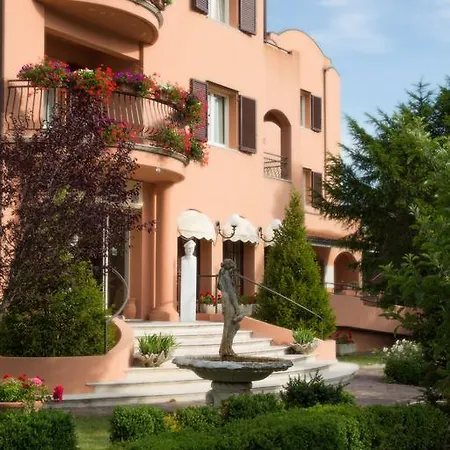 Hotel Leri 4*