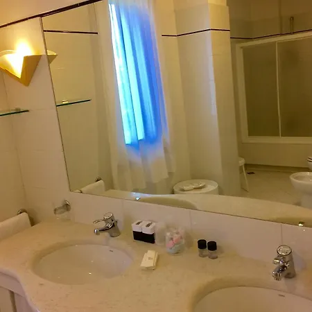 Leri 4*