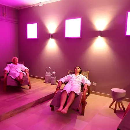 Leri Hotel