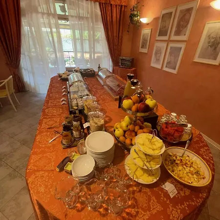 Hotel Leri Monte Colombo