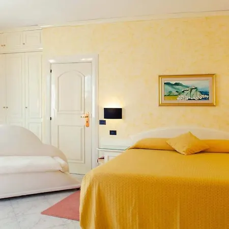 Leri 4* Monte Colombo