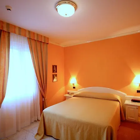 Leri Hotel Monte Colombo