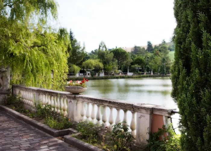 Hotel Leri Monte Colombo