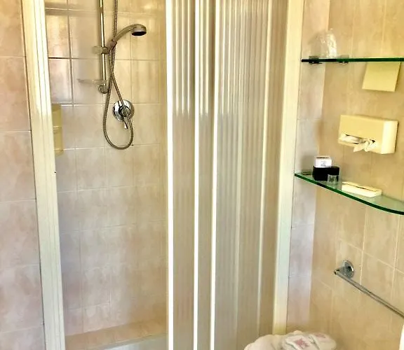 Leri 酒店 蒙特科隆博